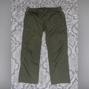 NEW 5.11 green tactical Cargo Pants